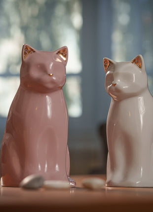"Elvi" Pet Urn for Cat - White | Ceramic | Handmade